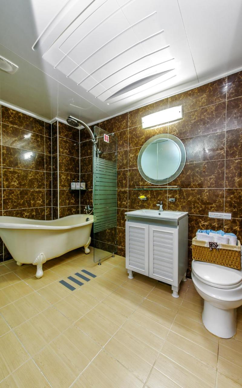 يوسو Mk Hotel المظهر الخارجي الصورة