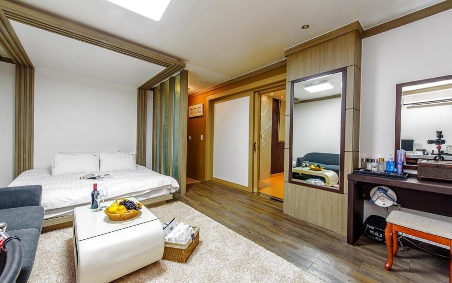 يوسو Mk Hotel المظهر الخارجي الصورة