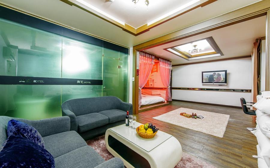 يوسو Mk Hotel المظهر الخارجي الصورة
