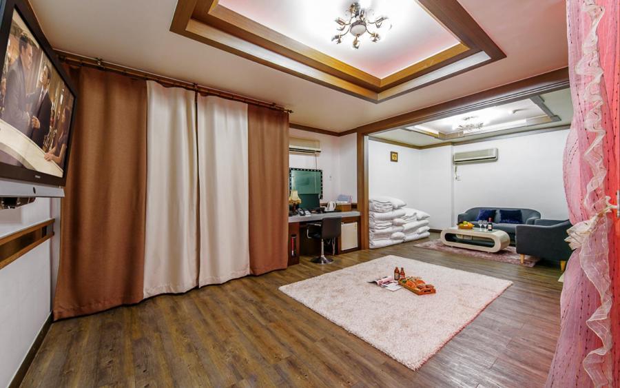 يوسو Mk Hotel المظهر الخارجي الصورة
