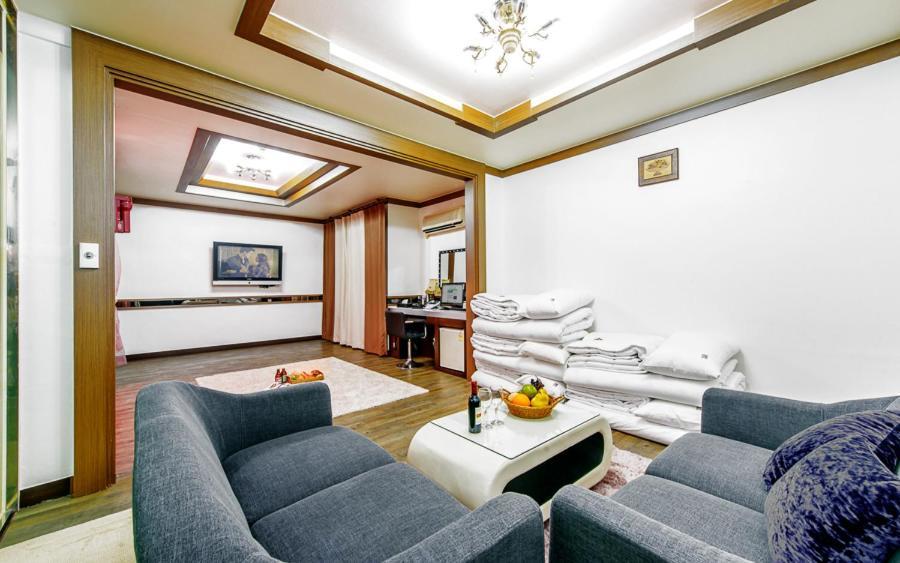 يوسو Mk Hotel المظهر الخارجي الصورة