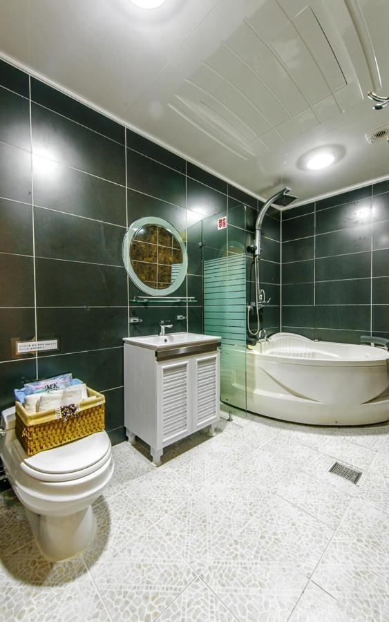 يوسو Mk Hotel المظهر الخارجي الصورة